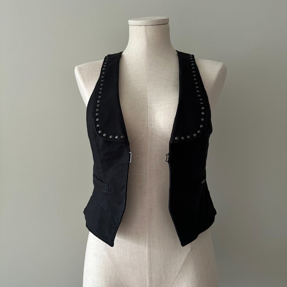 Guess Cropped Vest Womens Size Small Black Grommet Detail Front Hook Closure - Picture 2 of 7